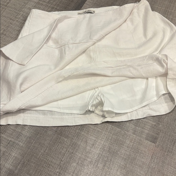 abercrombie white mini skort - Picture 4 of 4